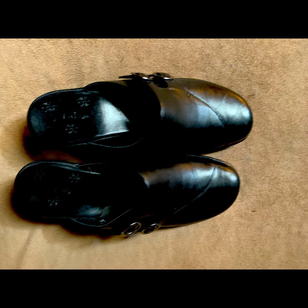 Clarks clogs black size 8